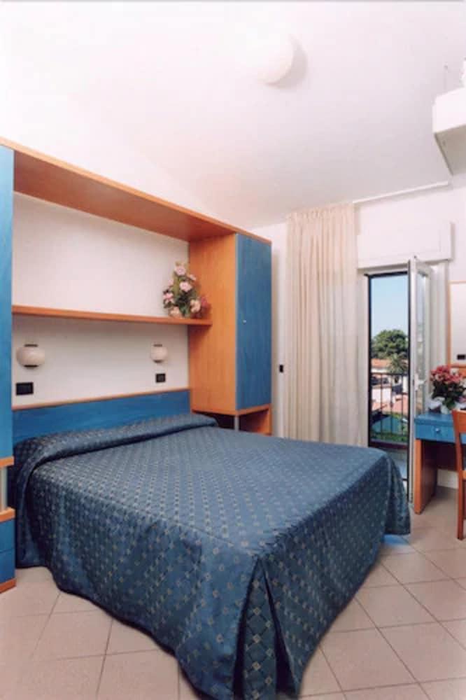 Hotel Fortunella Lido di Camaiore Dış mekan fotoğraf